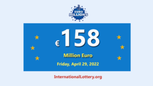 3名玩家赢得了二等奖；EuroMillions彩票的头奖为1.58亿欧元。